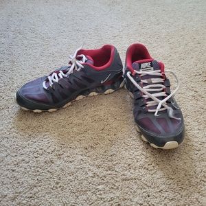 Men's Nike reax tennis shoes